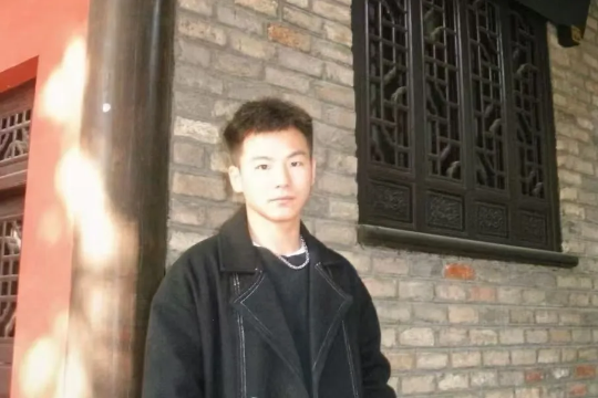 截图录屏_选择区域_20250917092935.png